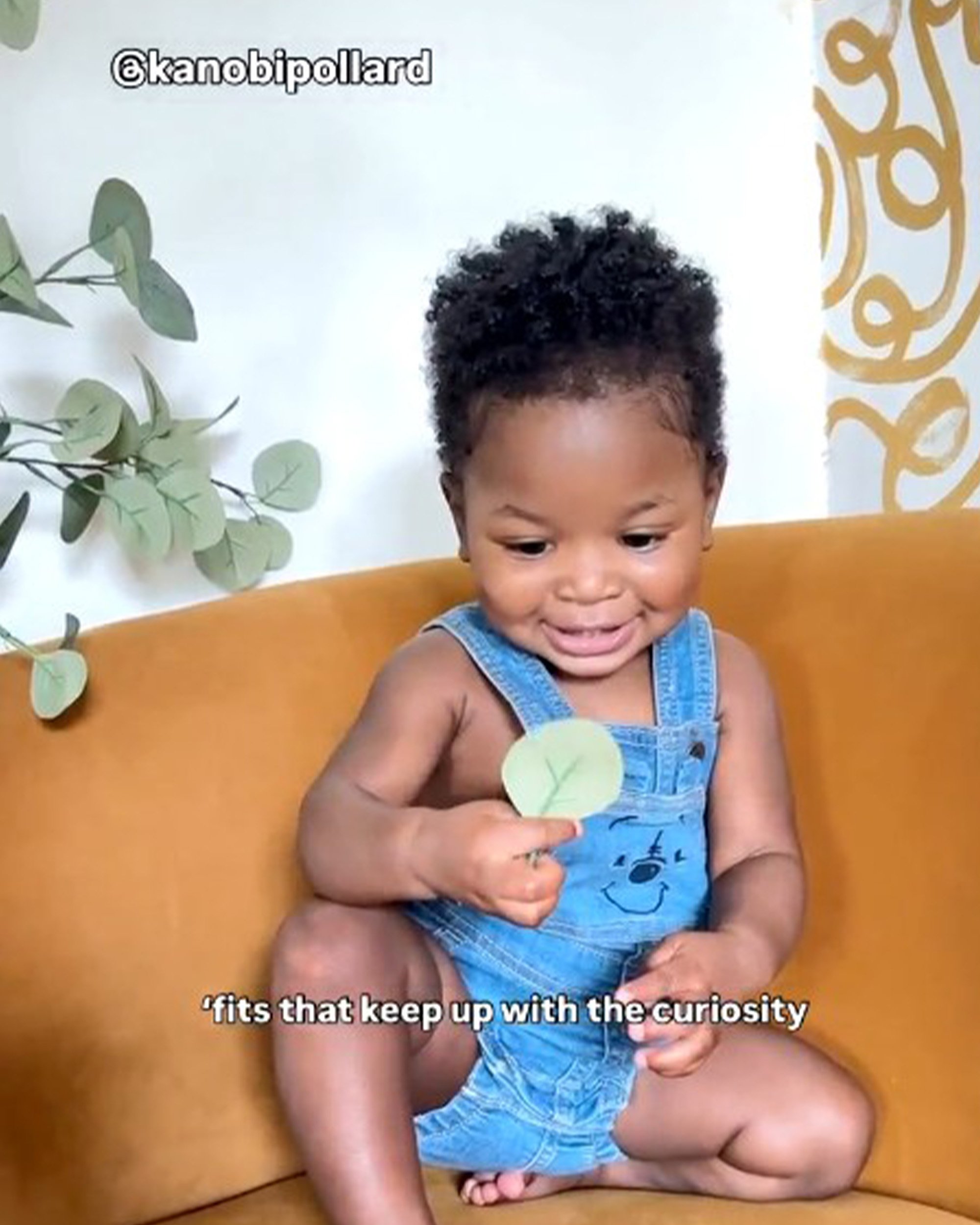 Product video 1 of Baby Disney© Winnie the Pooh Embroidered Stretch Denim Bubble Romper - Medium Wash