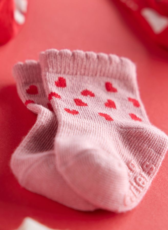 heart print socks